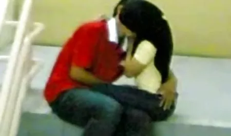 Tinggi inggris toge montok jepang Dewasa di mulut