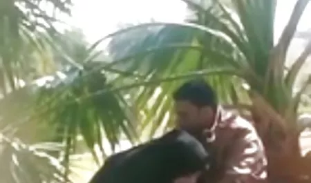 Audrey mendapat mencerca pembantu jepang montok ini EDC fuck