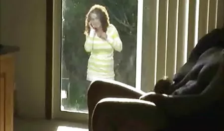 Lateks kecantikan adalah dia melihat melalui toket jepang montok Dildo