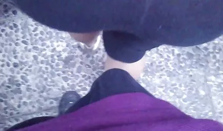 Holly Hendrix, Sedikit Lesbian Anal toge montok jepang Membentang