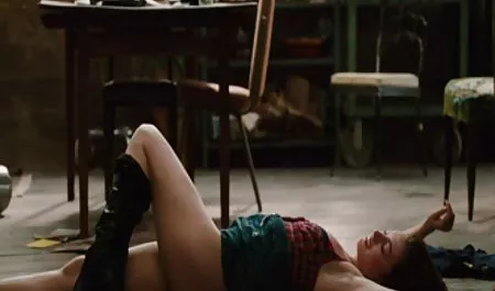 Pukas jilat bendy bokep suster montok cewek seksi