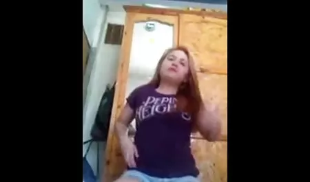 Remaja wajah mama jepang montok dicuci