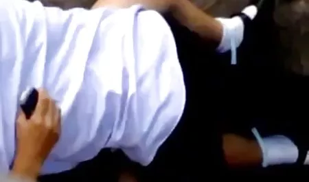 Ukuran yang tepat pantat di video susu montok jepang Callie