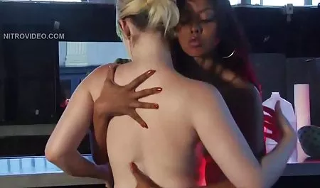 - Dewasa Lindsay pergi toge montok jepang liar untuk anak laki-laki