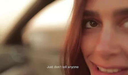 Milf Toket kencang Reny menunjukkan nya Payudara besar jav pembantu montok pada kamera