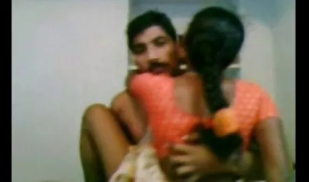 Keindahan yang menakjubkan Alicia Fox adalah sensual seks di hot montok jepang teras