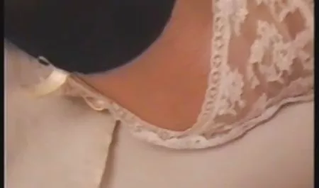 Hot brunette memiliki individu-senang di tempat tidur bokep jepang perkosa montok