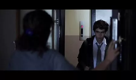 Remaja Trinity RAE mendapat pelajaran sialan suster montok jepang