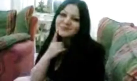 Bahasa inggris milf Leah menurunkan celana dalamnya dan bokeb jepang tante montok memainkan