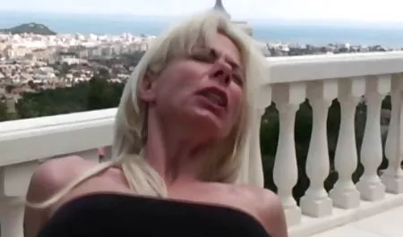 Moana Pozzi dan Angelica Bella sepong bokep toket montok jepang Pesta seks anal bintang (1991)